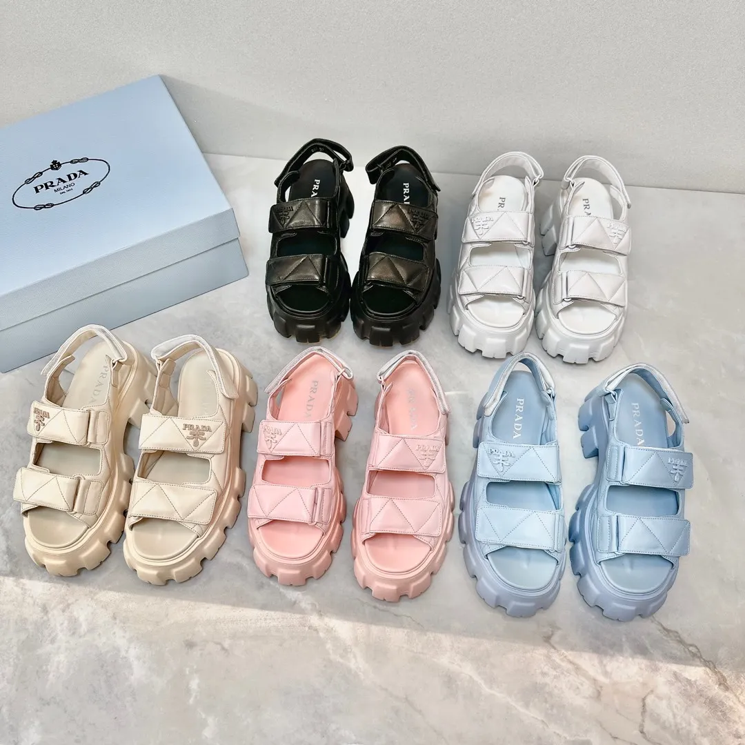 👟👟Ex-factory price 560👟👟 Prada New sandal series for summer Thick-soled sandals This is a must-have for summer. It feels soft and delicate on the feet and is extremely comfortable. You can mix it with you at will. Original molded midsole. Original foaming technology tooth outsole, size 35-41.